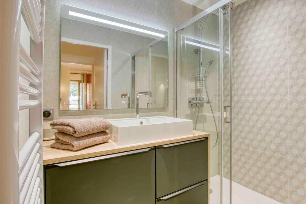 Appartement Piscine Tennis Acces Prive Plage Joia Sanary-sur-Mer Ngoại thất bức ảnh